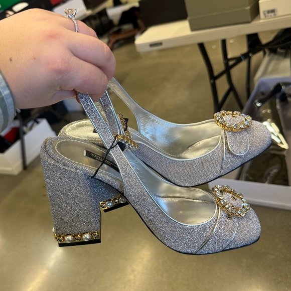 Dolce and Gabanna Mary Jane heel - Picture 4 of 4